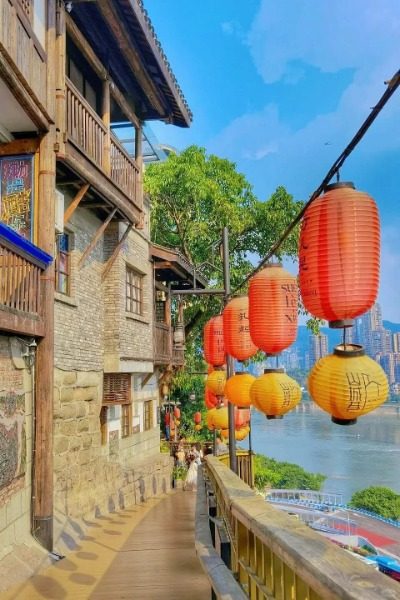 Cliffside Walkway-Mountain City Trail-Chongqing The cliffside walkway on the Mountain City Trail in Chongqing.