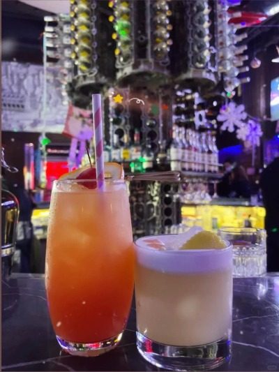 MOSSO German Auto Restaurant & Music Bar 222-Bar Guide-Shanghai Enjoy drinks at MOSSO German Auto Restaurant & Music Bar in Shanghai.