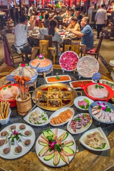 Restaurant 2-Hongya Cave-Chongqing Zhou Shixiong Chongqing Hotpot offers authentic Chongqing cuisine.