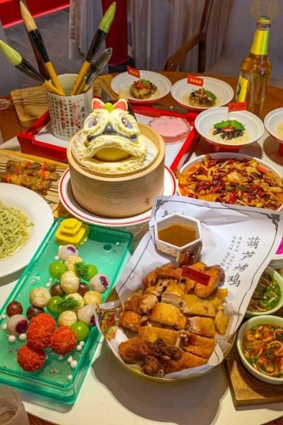 Restaurant 2-Xi’an City Wall-Xi’an The authentic Xi'an cuisine at the popular restaurant Zui Chang'an near the Xi'an City Wall.