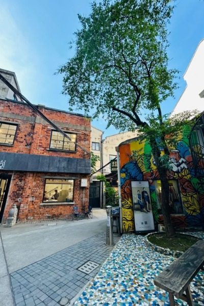 Shop-M50 Creative Park-Shanghai The street corner of Shanghai M50 Creative Park.