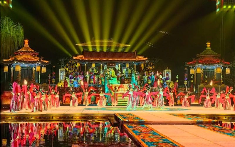 Show 3-Everlasting Regret-Xi’an The most popular performance in Xi'an is "The Song of Everlasting Regret."