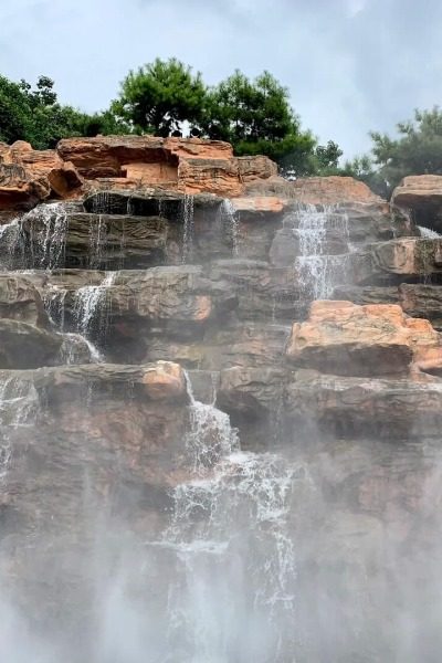 Silver Bridge Waterfall-Tang Paradise-Xi’an Silver Bridge Waterfall at Tang Paradise, Xi'an