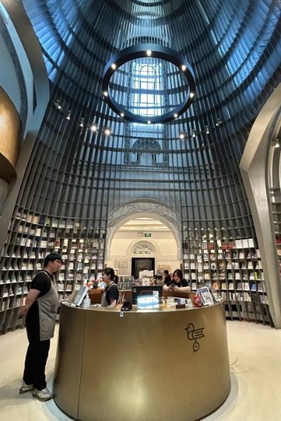 Sinan Bookstore-Sinan Road-Shanghai Sinan Bookstore on Sinan Road in Shanghai is a lovely spot to visit.
